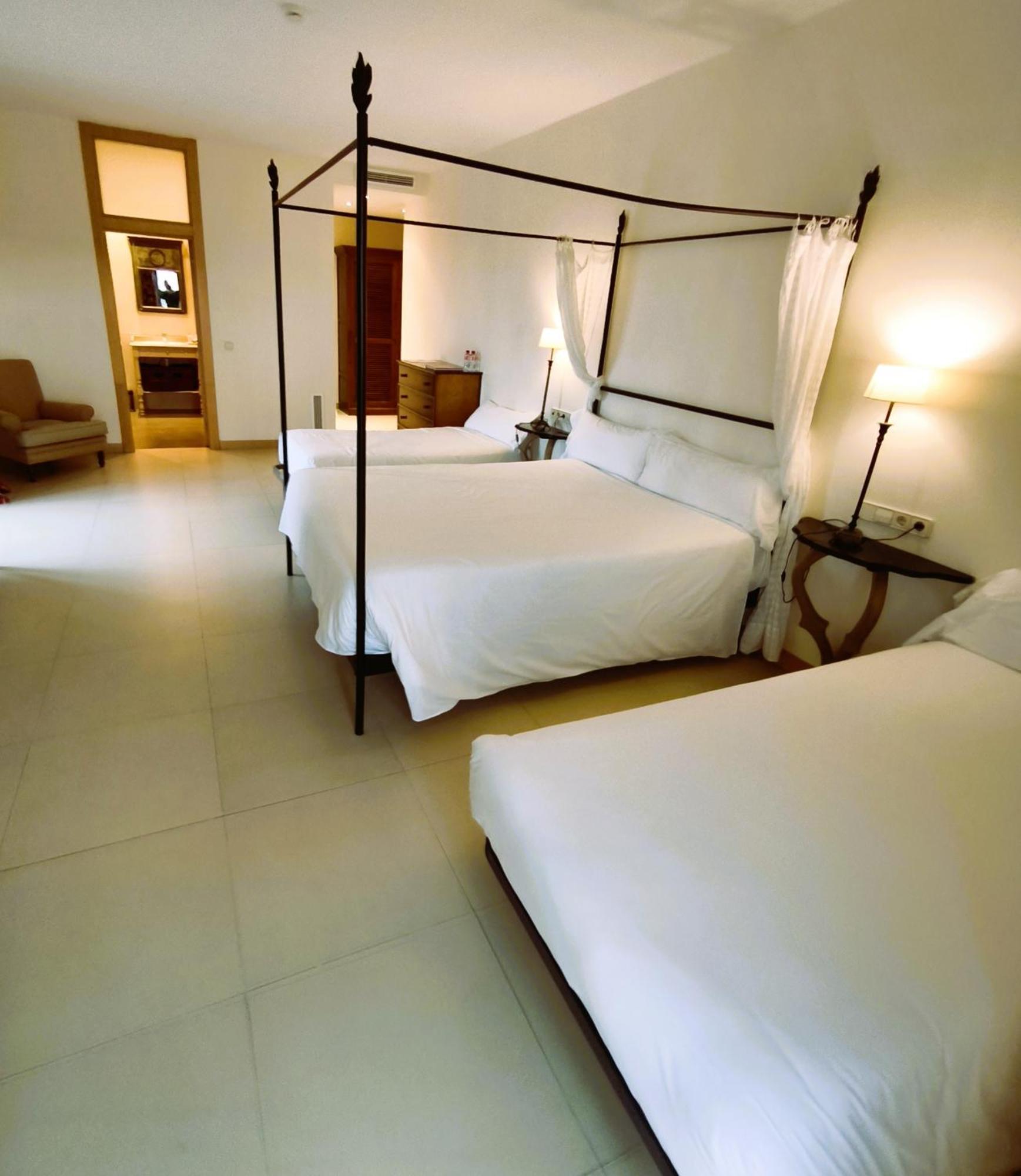 Hotel Villa Marcilla Kültér fotó