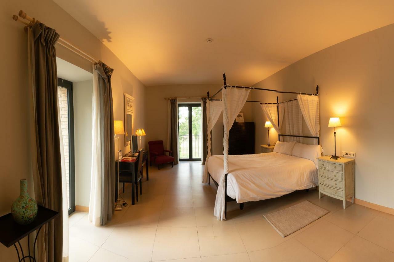 Hotel Villa Marcilla Kültér fotó
